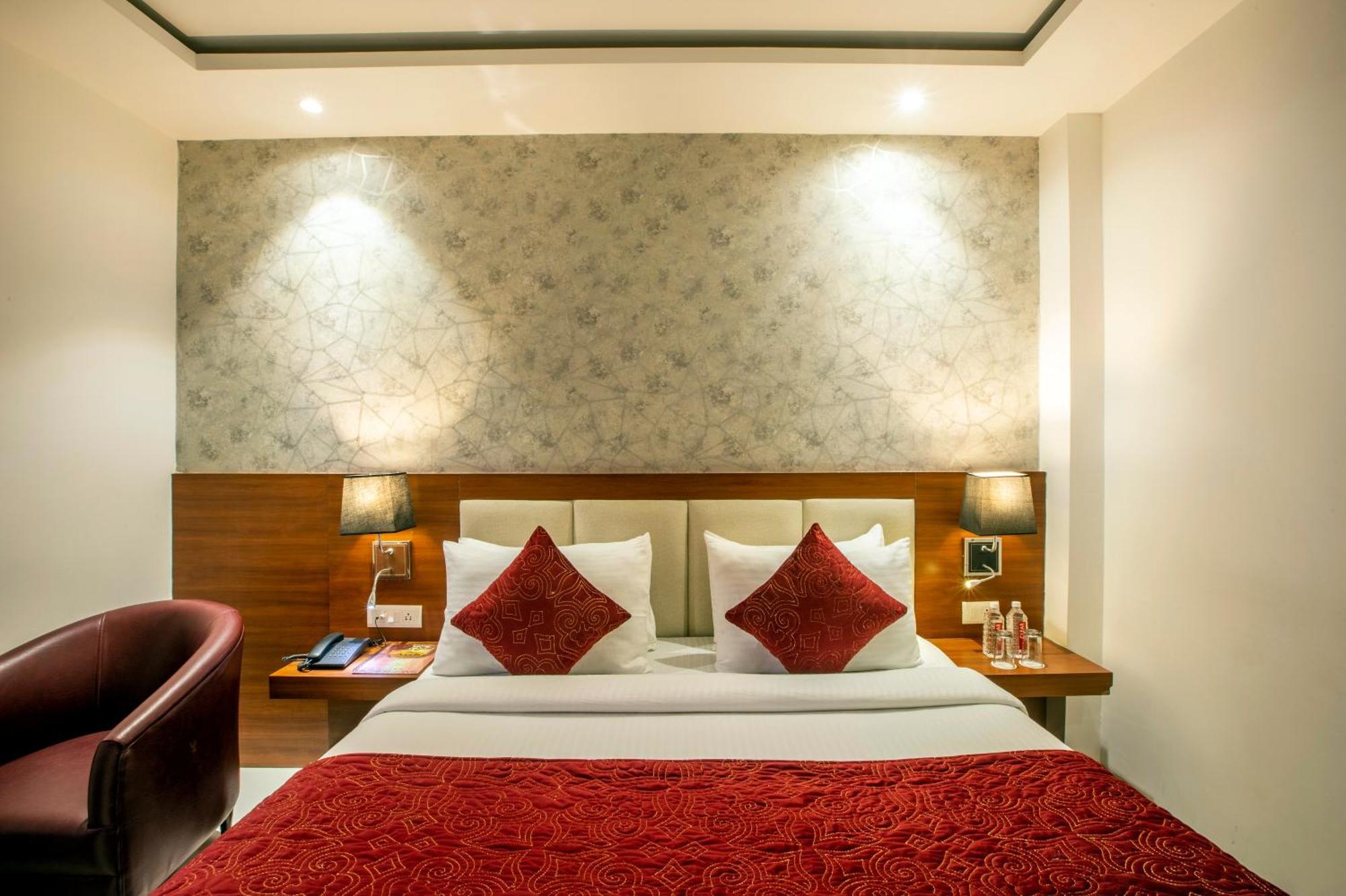 Hotel Arch Suites - Near Aerocity نيودلهي المظهر الخارجي الصورة