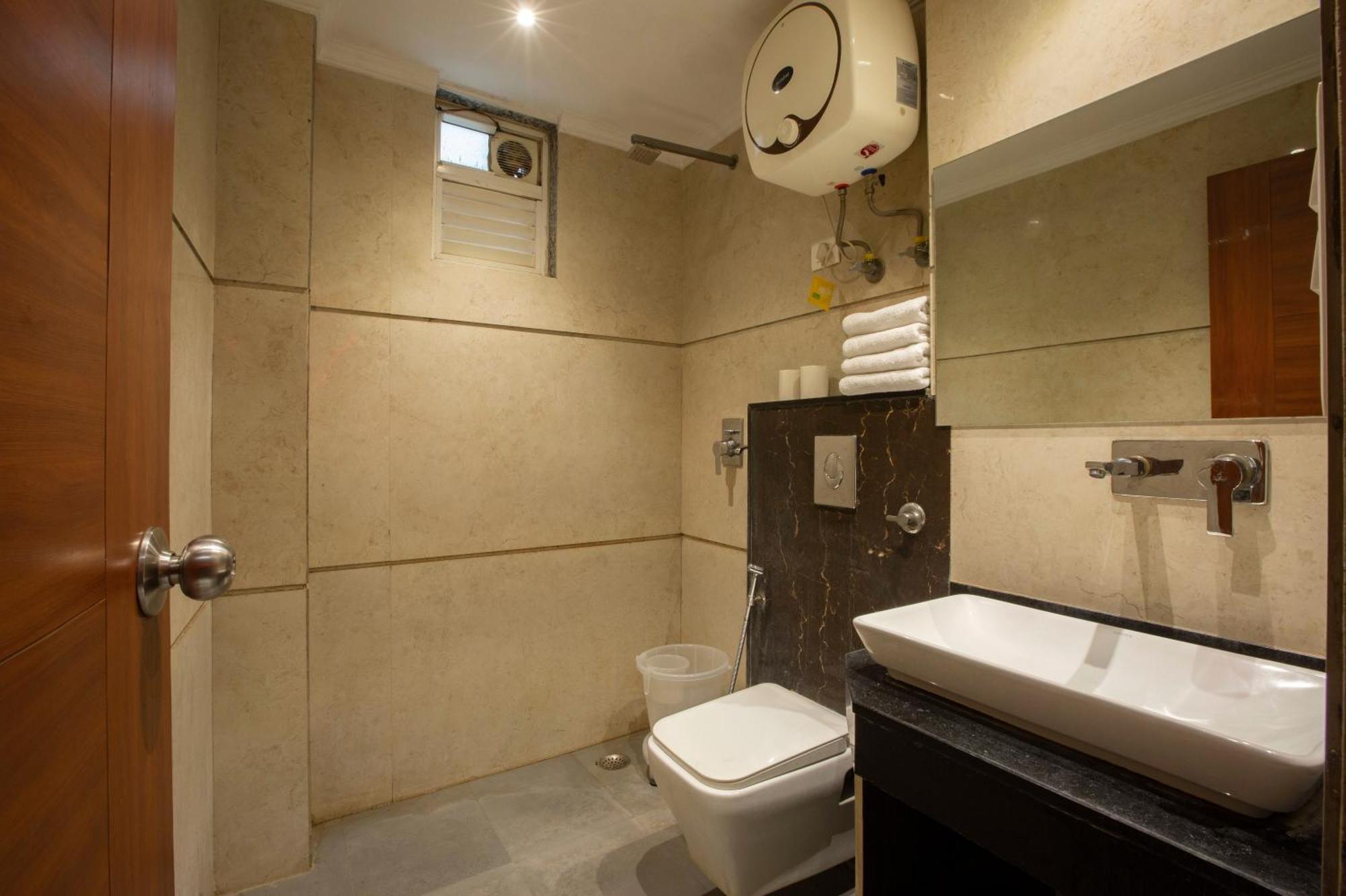 Hotel Arch Suites - Near Aerocity نيودلهي المظهر الخارجي الصورة